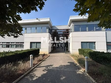 achat local professionnel 483m²
