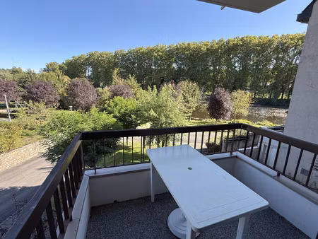 grand appartement avec garage cave et balcon