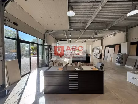 special investisseur - locaux d'actiivtes / bureaux a vendre a saint-aunes (34)