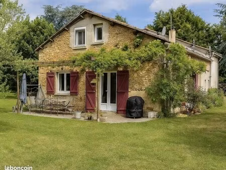 propriété 10 pièces 187 m²