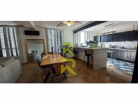 un appartement type haussmannien centre ville