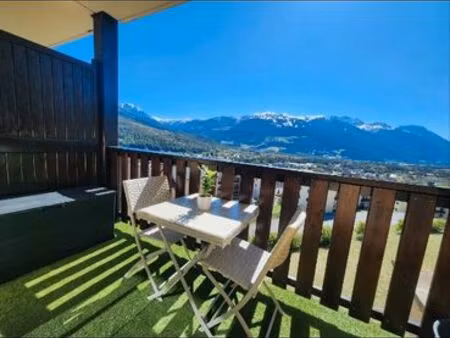 t2 avec balcon barcelonnette