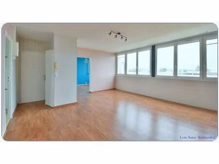 centre de mourenx : appartement 3 chambres rénové - 89 76 m²