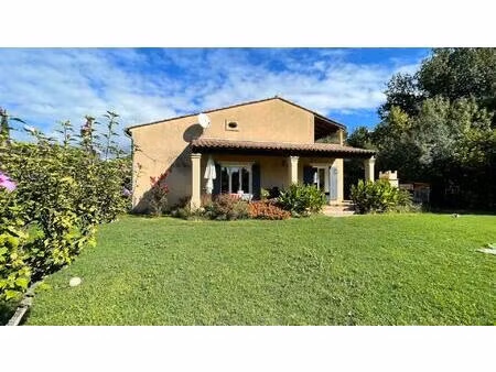 à 10 minutes d’uzès  spacieuse villa avec garage et jardin