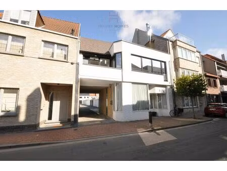 parking te huur in het centrum van heist