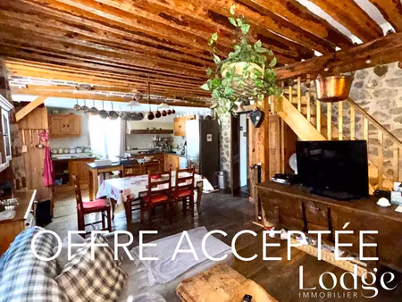 vente appartement 3 pièces 82m2 saint-martin-de-queyrières 05120 - 289000 € - surface priv