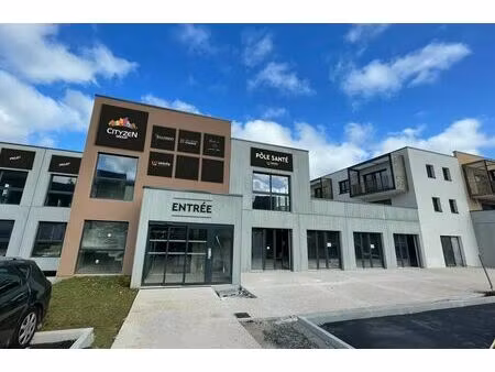 location local professionnel 171m² montivilliers 76290