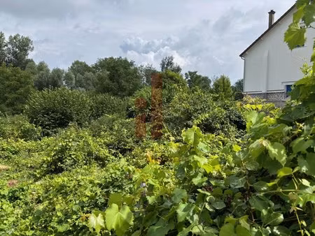 saint pierre les nemours  terrain construtible et viabilise de 920 m²   quartier residenti