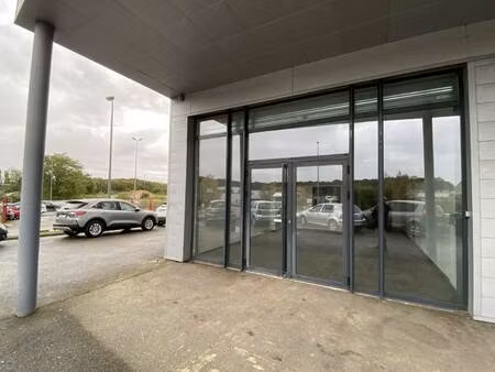 local commercial à louer