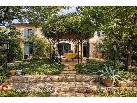 maison 7 pièces - 260 m²