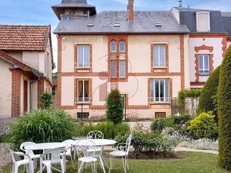 a 25 mn du chateau de vaux-le-vincomte - propriete bourgeoise 1910 - 214 m² avec jardin 15