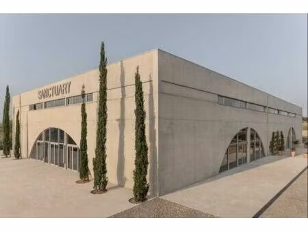 vente local commercial 200m2 perpignan 66000 - 525000 € - surface privée