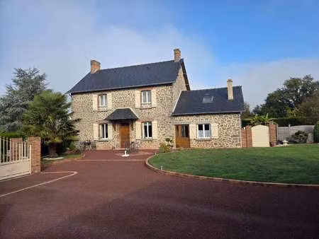 vente maison à la bazoge-montpinçon (53440) : à vendre / 143m² la bazoge-montpinçon