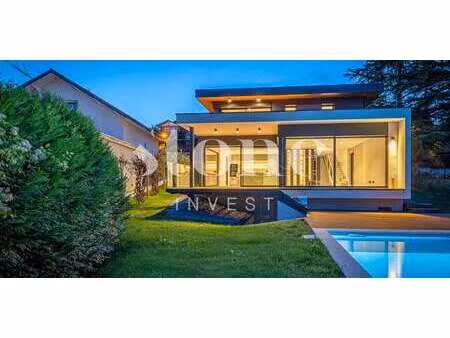 maison avec piscine annecy-le-vieux (74)