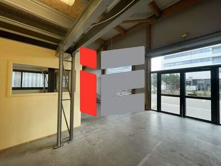 location commerce 300 m² à lorient (56100)