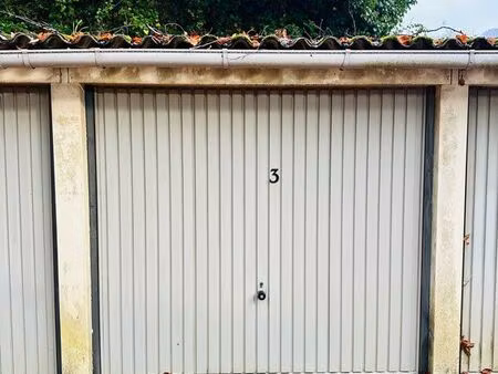à louer garage