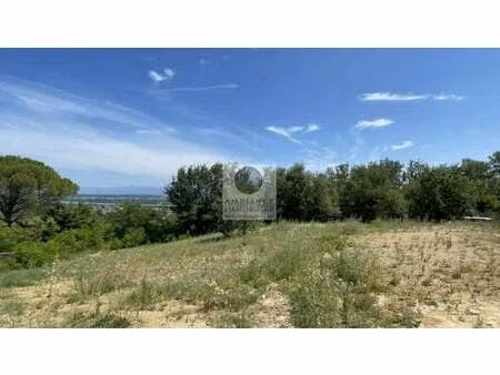 terrain constructible viabilisé à vendre