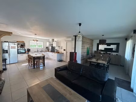 vente maison 5 pièces 105 m² à cubnezais (33620)  254 500 €