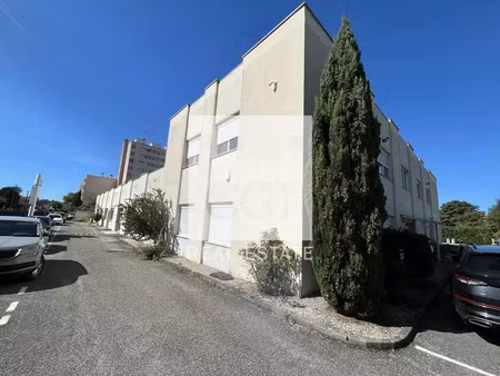 location bureau 318 m² à villeurbanne (69100)