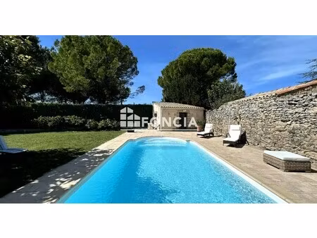 villa de luxe à vendre à montaren-et-saint-médiers