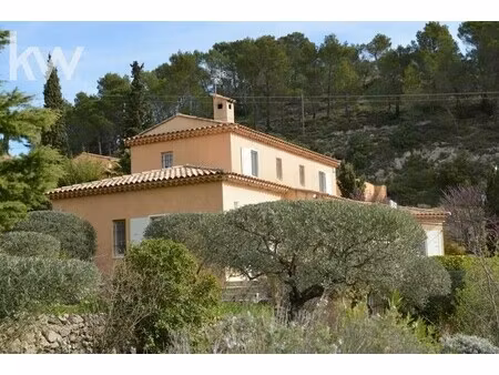 villa de luxe à vendre à varages