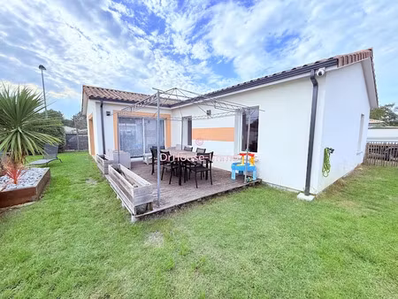 vente maison 4 pièces 90 m² à brach (33480)  275 000 €