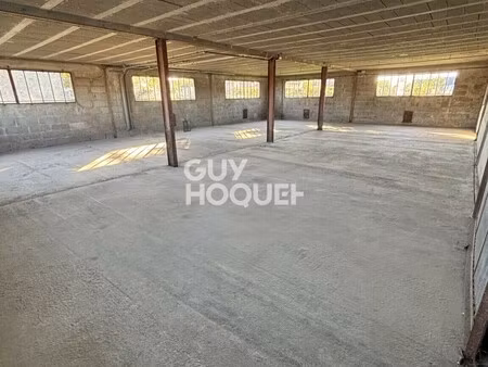 parking / box vennecy 147 m2