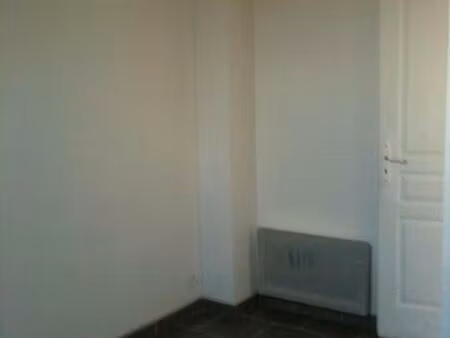 t4 / 72m² / nemours - saint-pierre (ligne r)