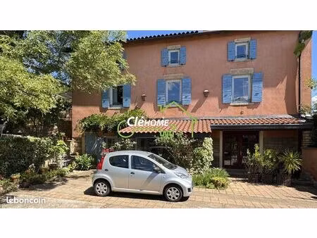 propriété 10 pièces 320 m²