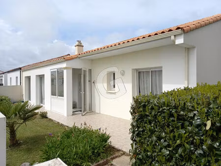 location maison 4 pièces 97 m² à longeville-sur-mer (85560)