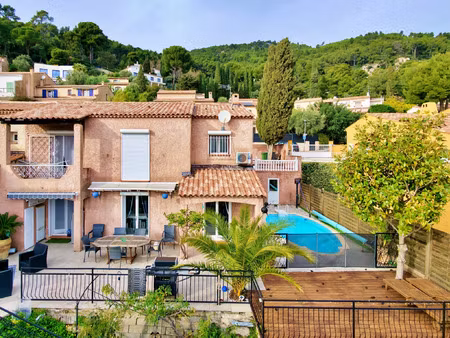 vente maison 5 pièces 110 m² toulon (83100)