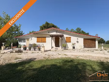 maison 95m2 - 3 chambres - piscine - garage - terrain 2 220m