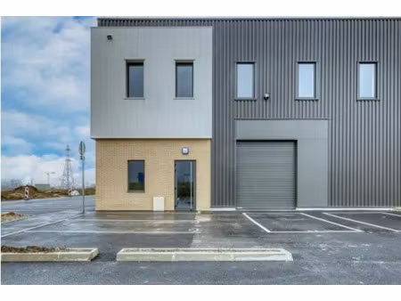 local d'activités/bureaux en vefa à persan - 201 m²