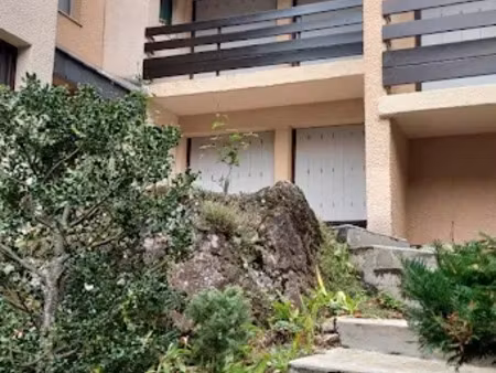 location meublée appartement 2 pièces 30 m² à ax-les-thermes (09110)  400 €