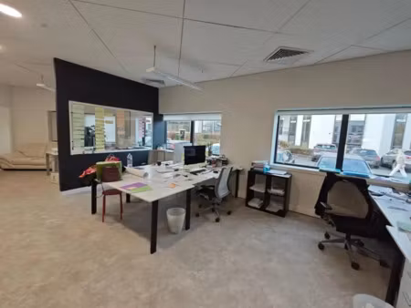 bureaux à louer de 109m2