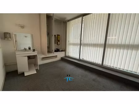 local commercial 250m2 à louer proche barrière judaïque