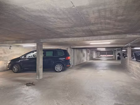 parking en sous-sol 18.74m2