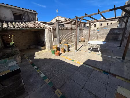 a vendre proche gignac - maison 10 pièces avec terrasse et g