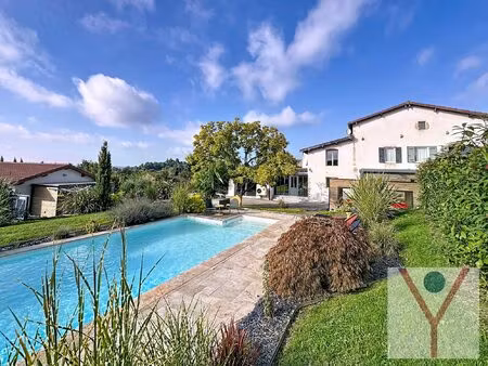 propriété sur les hauteurs d'ambérieu