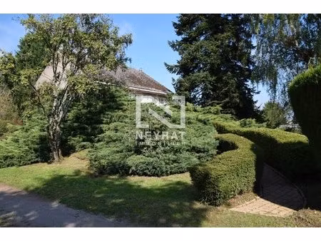 maison d'habitation à 5 mn d'arnay-le-duc sur 1.5 ha