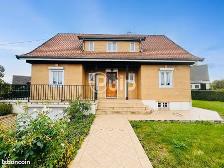 maison 8 pièces 122 m²