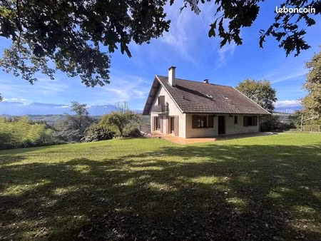 maison 6 pièces 184 m²