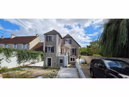 maison 10 pièces 250 m² à vendre / acheter chauffry 77169 ? | era immobilier