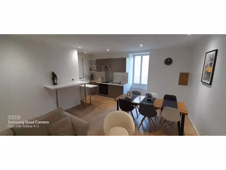 location appartement 3 pièces 93 m² à bressuire (79300)  710 €