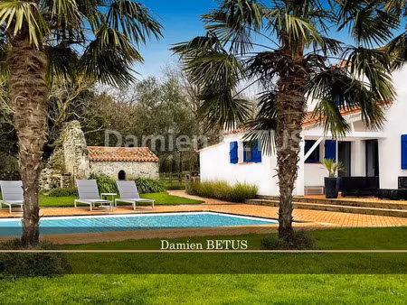 vente maison 11 pièces 186 m² à sallertaine (85300)  1 350 000 €