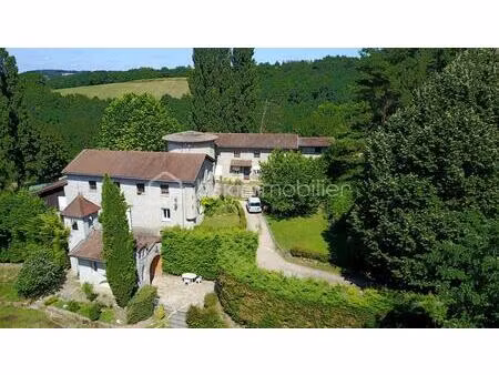 authentique corps de ferme du 18ème siècle et terrain de 2 3 hectares