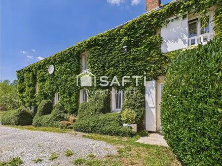 a découvrir cette très jolie briarde de 230 m2 à seulement 30 mn de reims