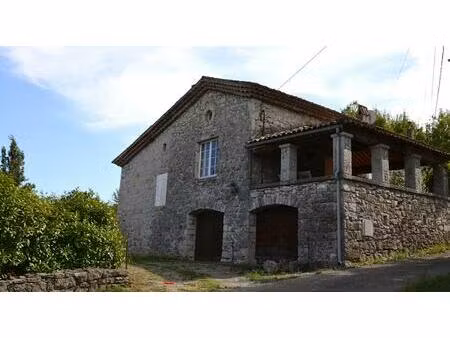 maison en pierre - élégance et authenticité 440 000 euros