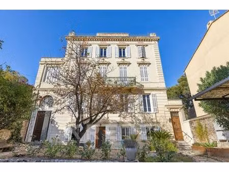loft à cannes  petit juas : l'esprit industriel de luxe dans l'é