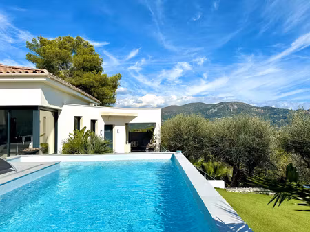 vente maison 4 pièces 102 m² carros (06510)
